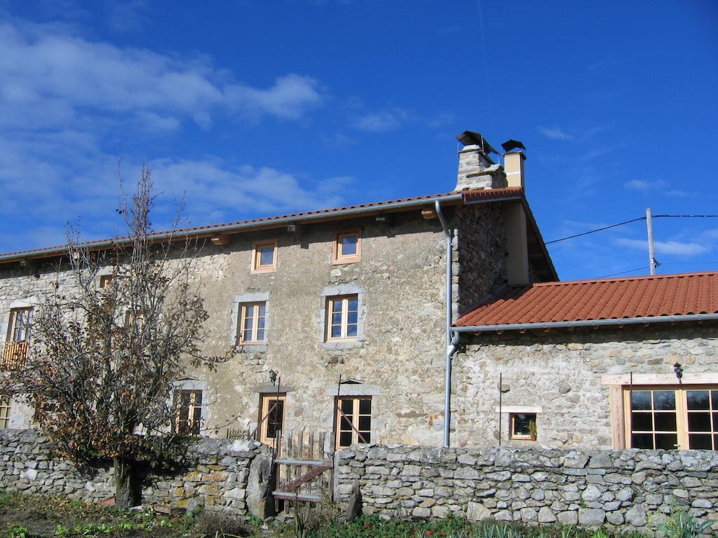 Bed and Breakfast La Ferme Des Genets à Medeyrolles Extérieur photo